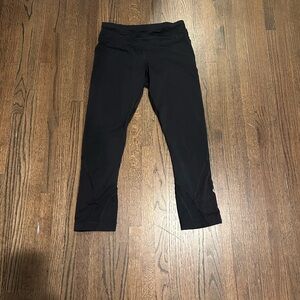 Like new! Lululemon cropped black leggings. Size 4.